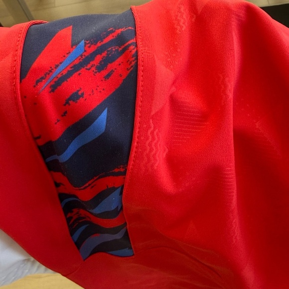 ✨Host pick✨Yonex Unisex Red and White Jacket - Picture 7 of 12